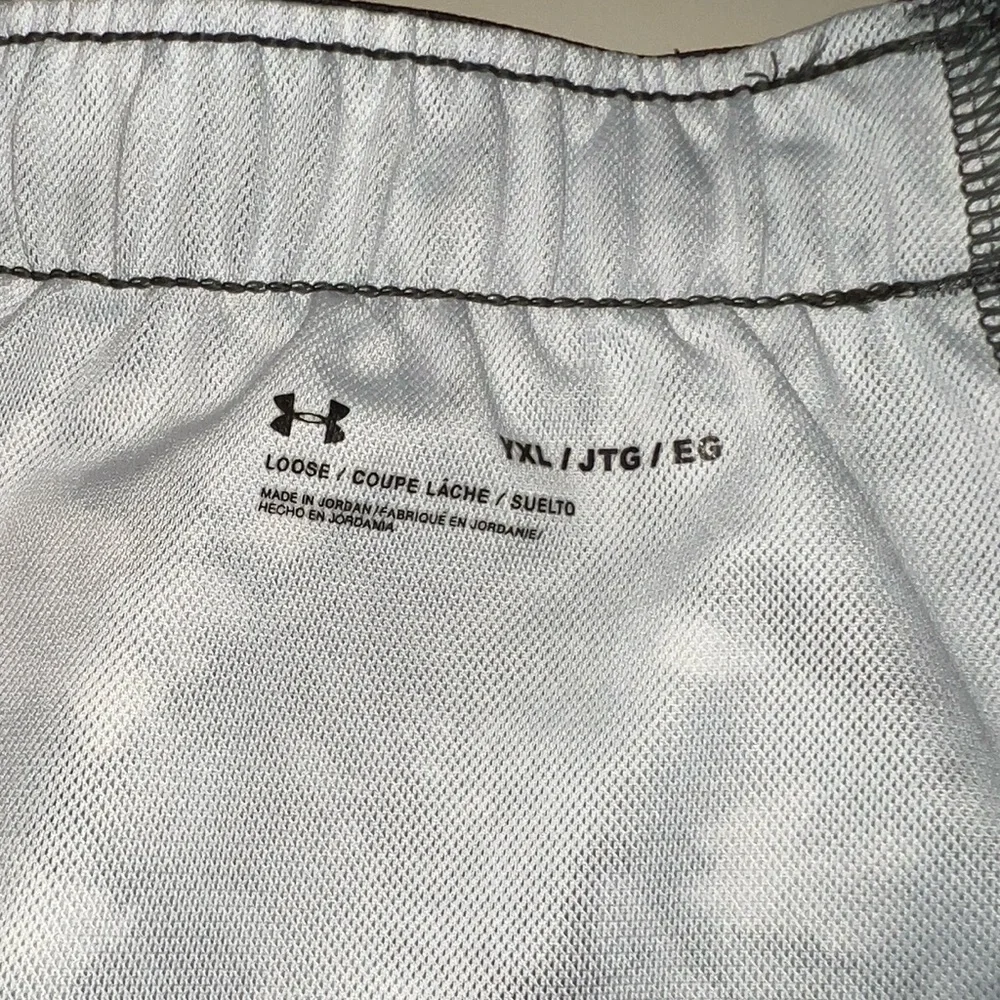 Under armour Girls' UA Play Up 2.0 Printed Shorts size YXL NWT